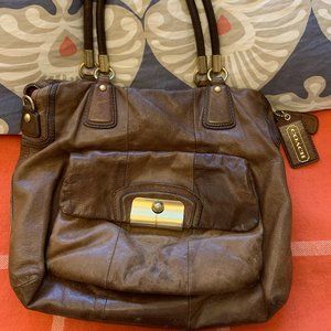 Brown leather COACH shoulder bag